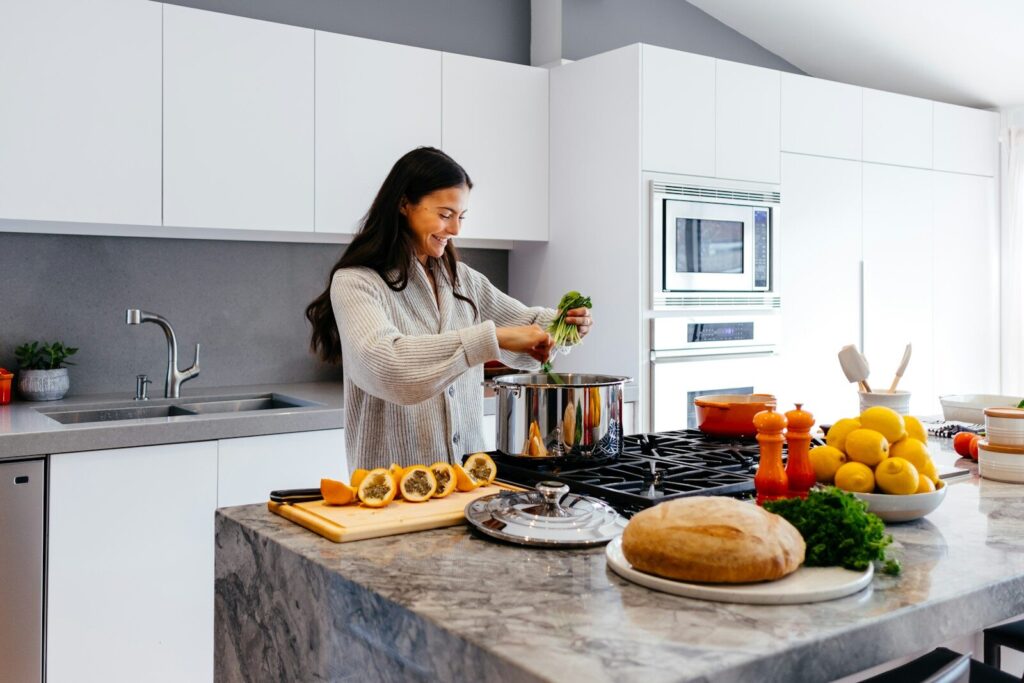 10 Simple Morning Habits for Sustained Daily Energy